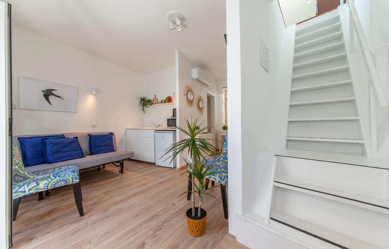 B48 - Olive Tree Street 2 Bed Flat Lejlighed Lagos Eksteriør billede
